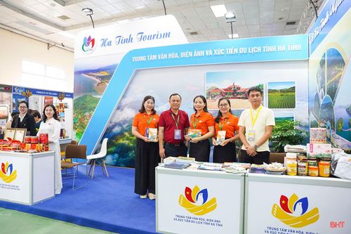Gian hàng quảng bá du lịch và đặc sản địa phương Hà Tĩnh tại hội chợ VITM 2026 do Trung tâm Văn hóa, Điện ảnh và Xúc tiến du lịch tỉnh thực hiện.