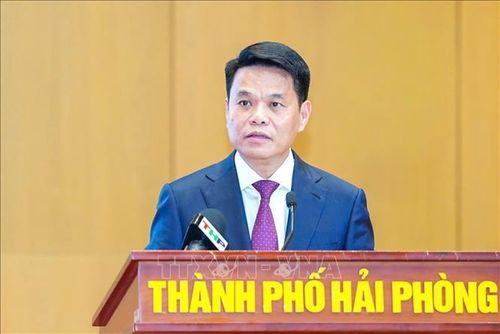 Tân Bí thư Thành ủy Hải Phòng Lê Ngọc Châu phát biểu nhận nhiệm vụ.