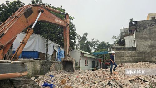 Mới đây, UBND phường Thanh Liệt (Hà Nội) đang phối hợp với UBND phường Hà Đông triển khai giải phóng mặt bằng (GPMB) Dự án nút giao Xa La - Phạm Tu.