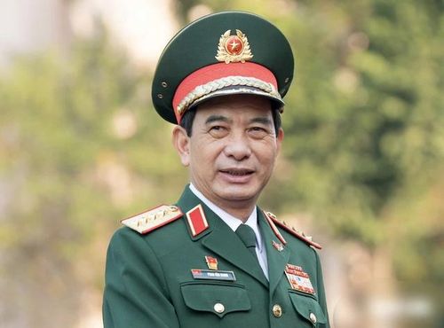 Phó Thủ tướng Chính phủ, Bộ trưởng Bộ Quốc phòng Phan Văn Giang.