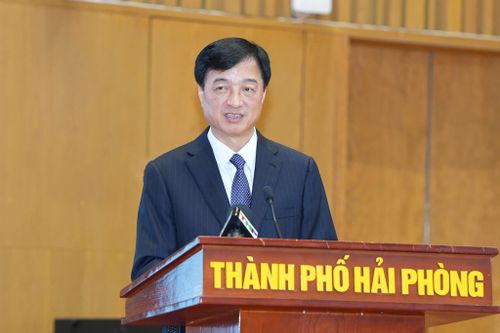 Trưởng Ban Tổ chức Trung ương Nguyễn Duy Ngọc phát biểu tại hội nghị. Ảnh: Đàm Thanh