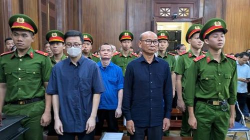 Các bị cáo tại tòa.