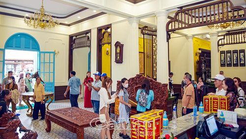 Tọa lạc tại phường Bạc Liêu, Nhà Công tử Bạc Liêu - công trình 100 năm tuổi với kiến trúc đặc sắc, là một trong những điểm đến hấp dẫn của Cà Mau. Ảnh: HỮU THỌ