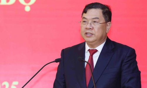 Phó Thủ tướng Thường trực Phạm Gia Túc.