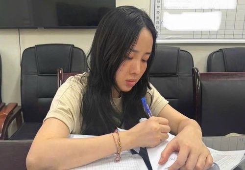 Vũ Hồng Phúc (biệt danh “Cún Bông”) tại cơ quan công an.
