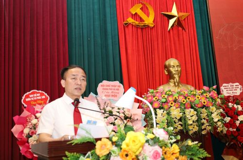 Bí thư Đảng ủy, Chủ tịch HĐND xã Phúc Sơn Phan Văn Sự phát biểu chỉ đạo Đại hội. Ảnh: Kim Nhuệ