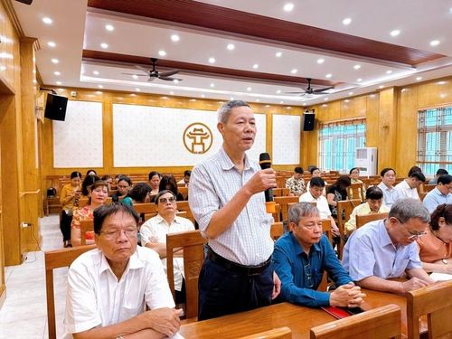Các ý kiến tại hội nghị. Ảnh: PV