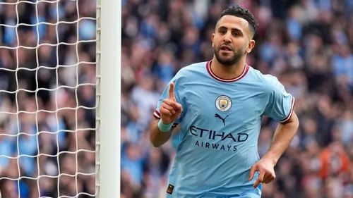 Riyad Mahrez: Vô địch Ngoại hạng Anh cùng Leicester City ở mùa 2015-2016, trước khi đăng quang thêm 4 lần trong màu áo Man City vào các năm 2019, 2021, 2022 và 2023.