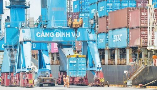 Tổng kim ngạch xuất, nhập khẩu hàng hóa trong tháng 3/2026 ghi nhận mức tăng kỷ lục, đạt trên 90 tỷ USD. Ảnh: Đức Thanh
