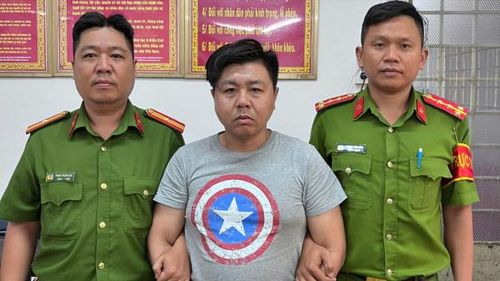 Cơ quan CSĐT Công an TP Hồ Chí Minh bắt khẩn cấp Bùi Quang Hiếu để điều tra về hành vi gây rối trật tự công cộng.