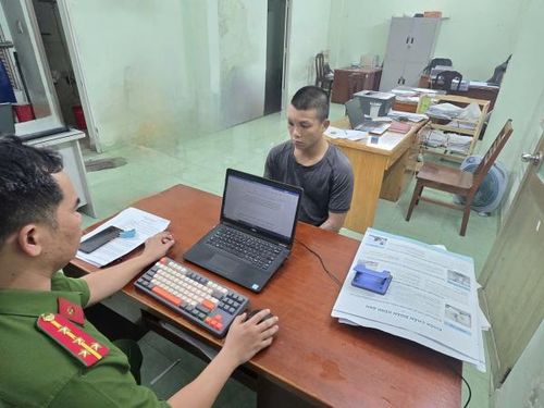 Cơ quan Công an làm việc với đối tượng Nguyễn Khắc Phi.