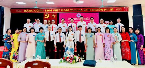 Ban Chấp hành Hội Chữ thập đỏ xã Nam Phù nhiệm kỳ 2026-2031 ra mắt Đại hội. Ảnh: Bảo Thoa