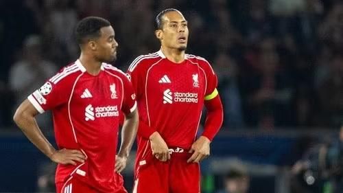 7. Liverpool đứng thứ 7 trong mùa đầu tiên của Arne Slot mang đến nhiều cung bậc trái ngược. Những trận thua đậm cho thấy vấn đề, nhưng việc vẫn trụ lại trong Top 5 Premier League và tiến sâu tại Champions League lại chứng minh tiềm năng chưa hề mất đi.