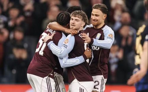 8. Aston Villa ở vị trí thứ 8 là một điểm nhấn thú vị. Không quá nổi bật ở các chỉ số kỳ vọng, nhưng đoàn quân của Unai Emery lại thường xuyên vượt qua giới hạn của mình. Những chiến thắng quan trọng giúp họ duy trì cuộc đua giành vé dự Champions League.