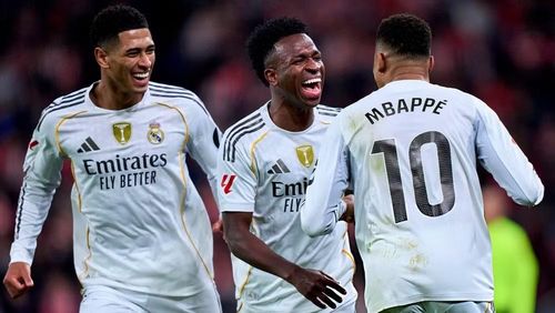 6. Real Madrid ở vị trí thứ 6. Một mùa giải không như ý tại La Liga hay Cúp Nhà vua khiến họ tụt hạng, nhưng bản lĩnh tại Champions League vẫn là thứ khiến mọi đối thủ phải dè chừng. Real Madrid luôn biết cách trở nên đáng sợ ở những thời khắc quan trọng.