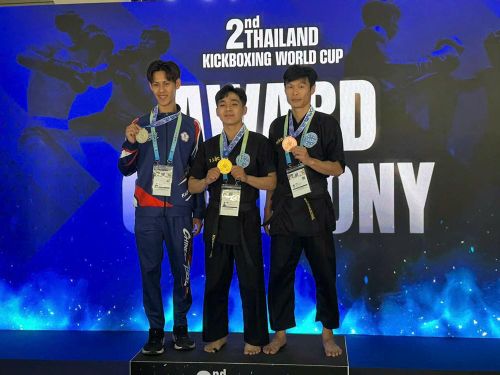 Võ sĩ Trương Tấn Lộc đoạt HCV nội dung quyền Kickboxing tay không trên nền nhạc