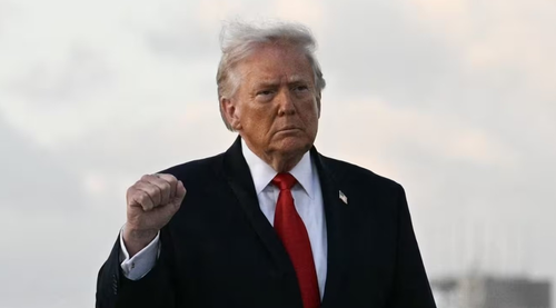 Tổng thống Mỹ Donald Trump tại Miami, Florida, ngày 11-4. Ảnh: franceinfo.fr