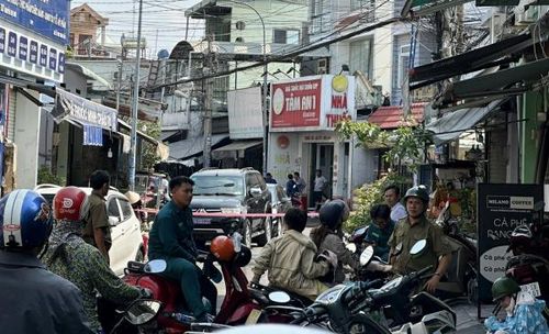 Nhiều người còn chưa hết bàng hoàng sau vụ cháy.