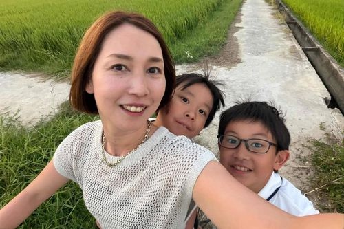  Gia đình Asako Sakamoto đến từ Nhật đã có kỷ niệm đáng nhớ khi con trai gặp tai nạn ở Hội An. Ảnh: Asako Sakamoto. 