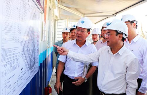 Thứ trưởng Bộ xây dựng Nguyễn Văn Sinh kiểm tra và chỉ đạo đẩy nhanh tiến độ Dự án nhà ở xã hội tại khu đất số 5 thuộc Khu B – Khu dân cư Nam cầu Cẩm Lệ.