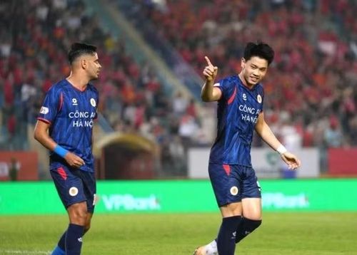 Dù kiểm soát thế trận tốt hơn và tạo ra nhiều tình huống nguy hiểm, đội bóng của HLV Mano Polking chỉ có được trận hòa 1-1.