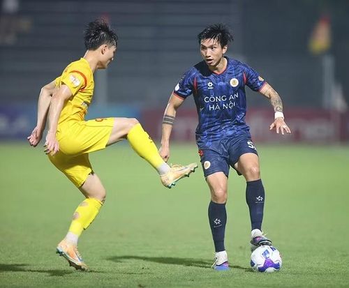 Tối 12/4, CLB Công an Hà Nội có chuyến làm khách trước PVF-CAND trong khuôn khổ vòng 18 V-League.