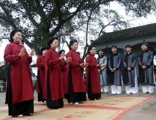Biểu diễn Hát Xoan Phú Thọ. (Nguồn: TTXVN)