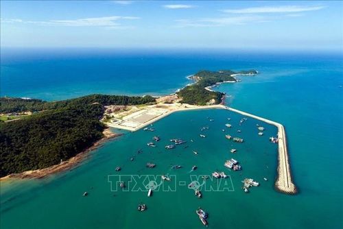 Cô Tô có 30 đảo lớn, nhỏ, là đảo tiền tiêu thuộc vùng Đông Bắc của Tổ quốc. Ảnh: TTXVN phát
