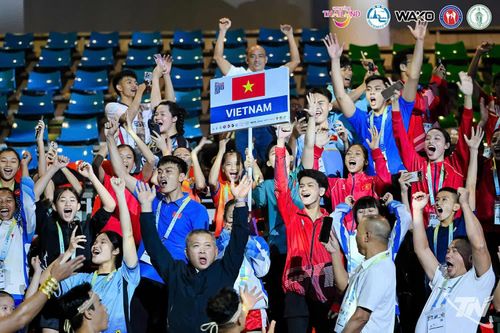 Niềm tự hào của những "chiến binh" kickboxing Việt Nam.