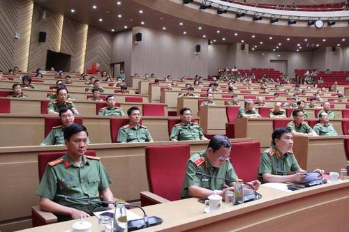 Các đại biểu dự tại điểm cầu Đảng ủy Công an Trung ương.