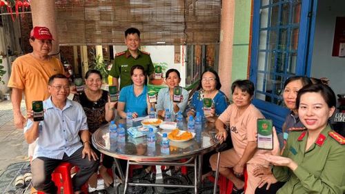 Công an phường Phú Lợi tuyên truyền, thực hiện mô hình “Tổ công tác 3 trong 1".