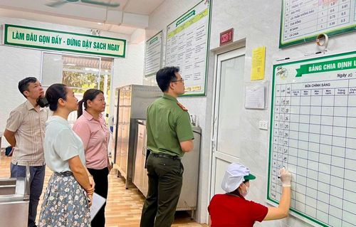 Thời gian tới, xã Nam Phù xác định tiếp tục tăng cường hậu kiểm, duy trì kiểm tra đột xuất. Ảnh: Phương Xuyến