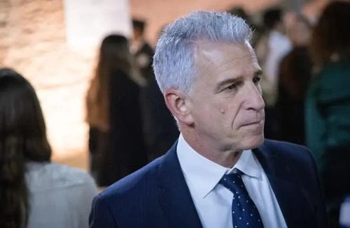Giám đốc Mossad David Barnea tham dự buổi lễ tại Bảo tàng Tưởng niệm Holocaust Yad Vashem ở Jerusalem ngày 23/4. Ảnh: FLASH90.