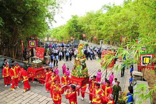 Không gian linh thiêng Đền Hùng, nơi cộng đồng người Việt gắn kết tinh thần dân tộc. Ảnh minh họa