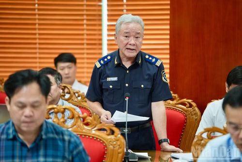 Lãnh đạo Chi cục Hải quan khu vực VI đưa ra một số kiến nghị.