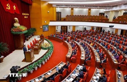 Quang cảnh phiên bế mạc Hội nghị lần thứ hai Ban Chấp hành Trung ương Đảng khóa XIV. (Ảnh: TTXVN)