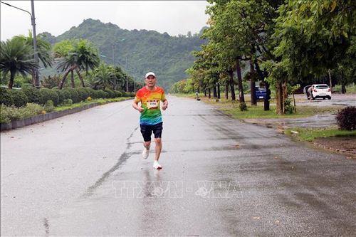 Giải chạy Tràng An Marathon - “Giải chạy giữa lòng Di sản” thu hút sự tham gia của hơn 10.000 vận động viên đến từ khắp các tỉnh, thành trong cả nước và hơn 15 quốc gia trên thế giới.