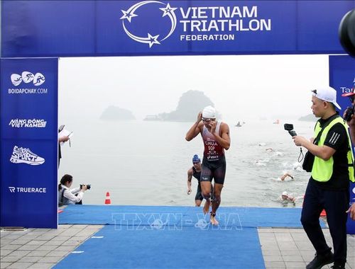 Giải Triathlon Cup thế giới và Vô địch quốc gia 2025 tổ chức tại Khu du lịch Quốc gia Tam Chúc (phường Tam Chúc, Ninh Bình), đã thu hút vận động viên của 15 nước tham gia.