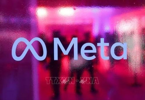 Biểu tượng của Meta tại Mumbai, Ấn Độ. Ảnh: REUTERS/TTXVN