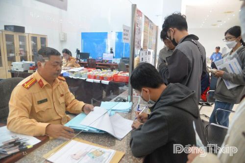 Đồng Tháp tăng cường kiểm soát thủ tục hành chính, nâng cao chất lượng phục vụ.