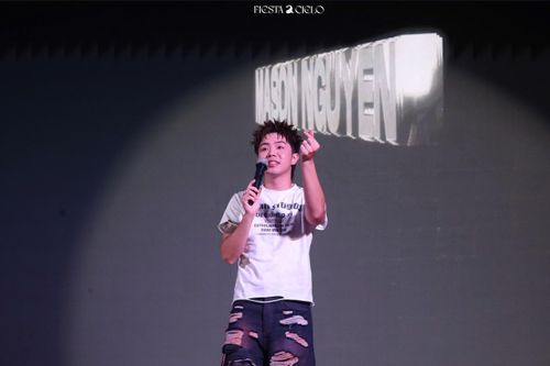 Không khí trở nên sôi động với sự xuất hiện của Mason Nguyễn. Ảnh: BTC