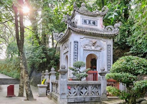 Khu di tích Đền Hùng đang ráo riết chuẩn bị các công đoạn phục vụ lễ Giỗ Tổ năm nay.