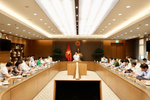 Phó thủ tướng đề nghị Bộ GD&ĐT thực hiện một số nội dung trọng tâm. Ảnh: VGP/Minh Ngọc.