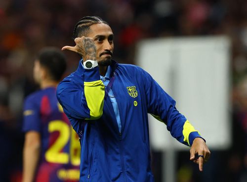  Hành động và phát ngôn thiếu chuẩn mực đang khiến Raphinha đối mặt với án phạt nặng từ UEFA. 