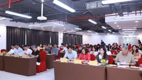 Quang cảnh buổi lễ phát động.