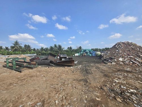 Hiện trường chôn lấp chất thải.