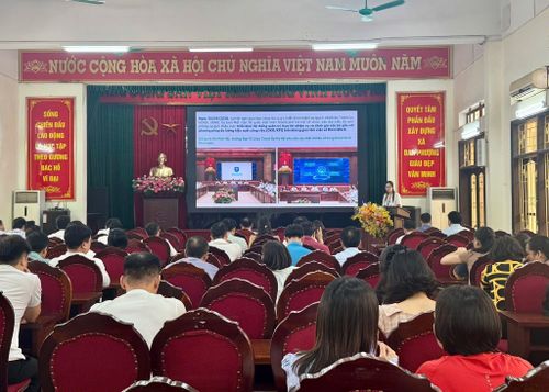 Quang cảnh buổi tập huấn. Ảnh: Nga Nguyễn