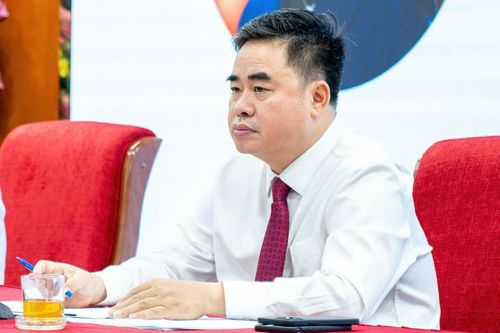  PGS.TS Phạm Minh Tuấn - Chủ tịch Hội Xuất bản Việt Nam - tại hội thảo. Ảnh: Trần Hiền. 