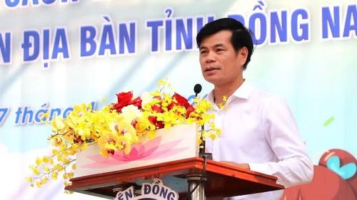 Phó Giám đốc Sở Văn hóa, Thể thao và Du lịch tỉnh Đồng Nai Nông Hồng Thức phát biểu khai mạc.