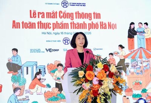 Phó Chủ tịch Ủy ban nhân dân thành phố Hà Nội Vũ Thu Hà phát biểu tại sự kiện. (Ảnh: Xuân Hải)